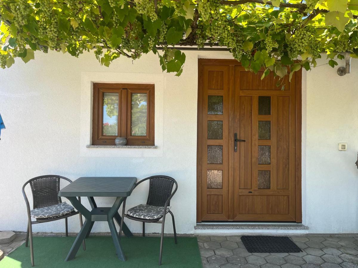 Apartment Cozy&Quiet Rovigno Esterno foto